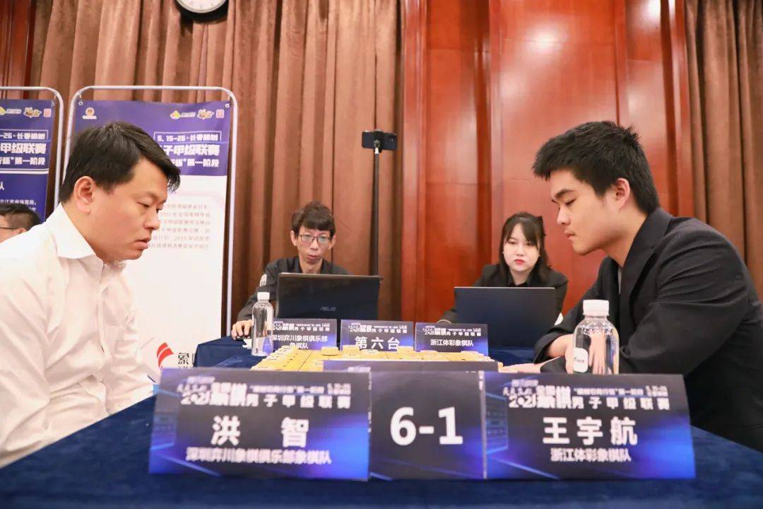  热刺双星闪耀,横扫伯恩茅斯登榜首  